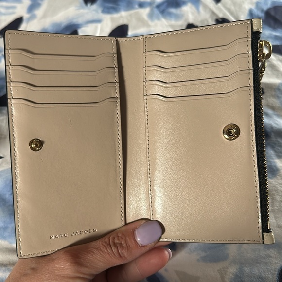 Marc Jacobs wallet - Picture 3 of 4